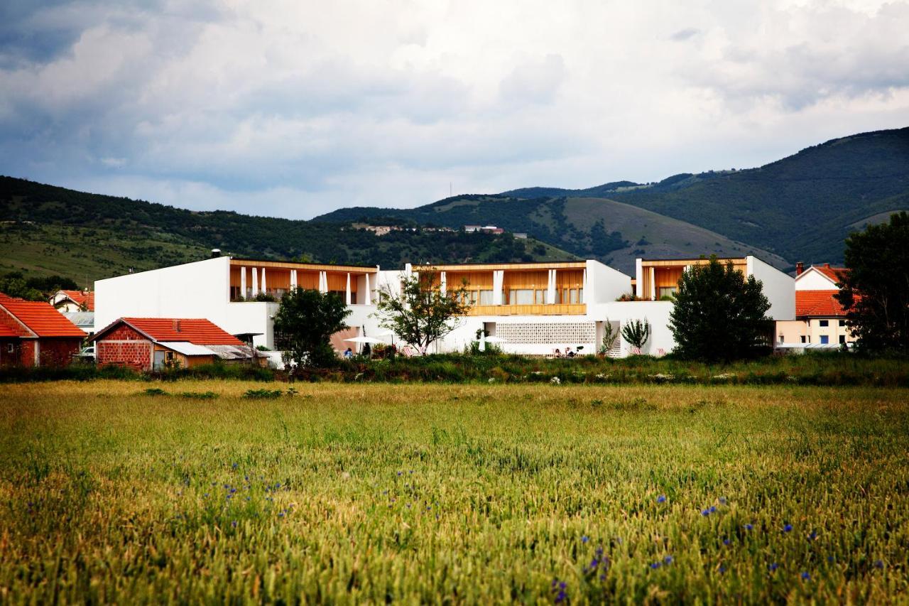 Hotel Gracanica Exteriör bild
